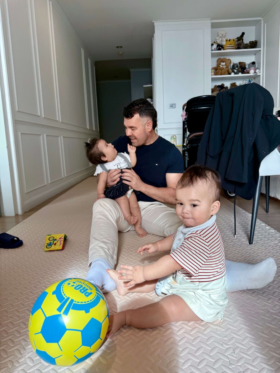 Dr. Bart Scanlon playing with Johnny and Trudy